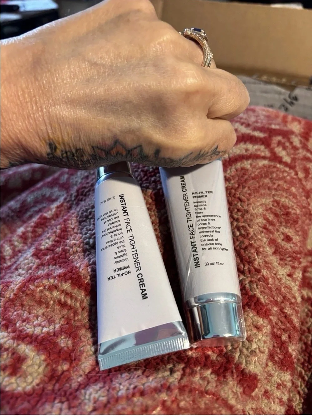 Instant Face Tightener Cream No-Filter Primer - Universal Tint, White